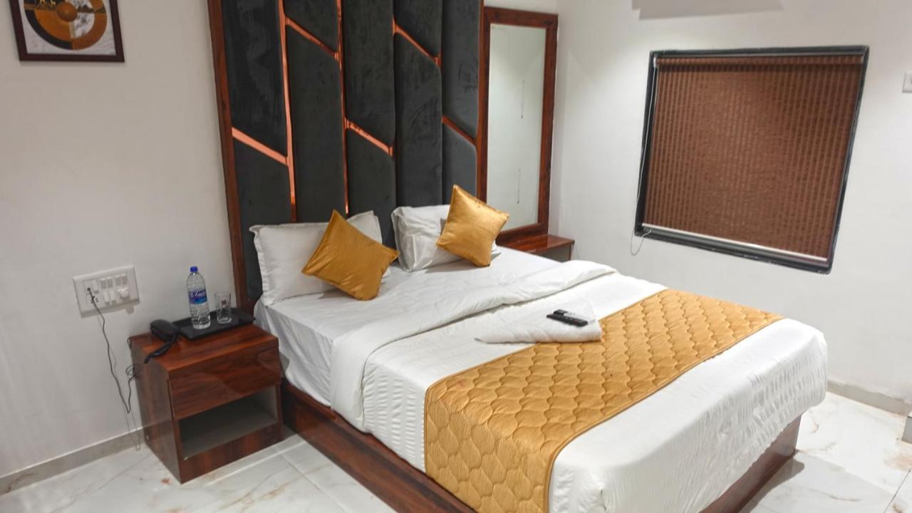 Hotel Palms Residency, Chembur Βομβάη Εξωτερικό φωτογραφία
