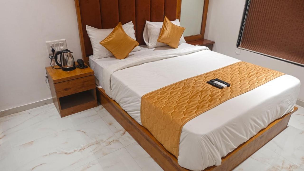 Hotel Palms Residency, Chembur Βομβάη Εξωτερικό φωτογραφία