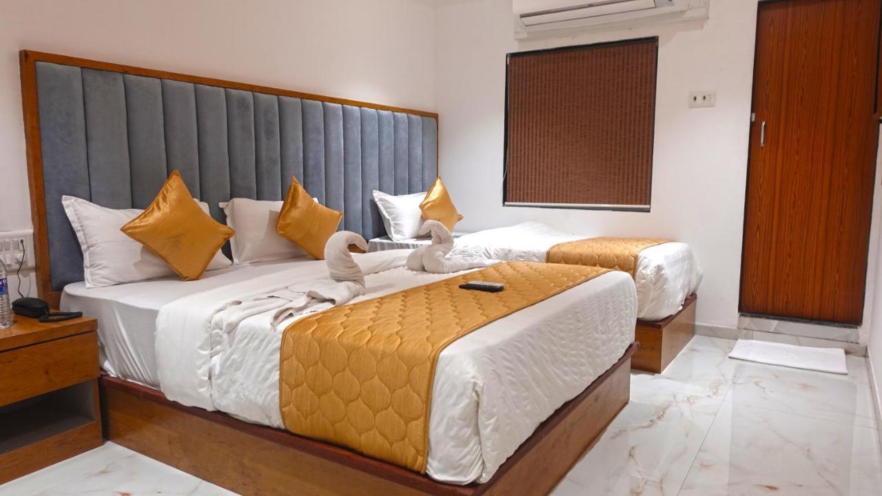 Hotel Palms Residency, Chembur Βομβάη Εξωτερικό φωτογραφία