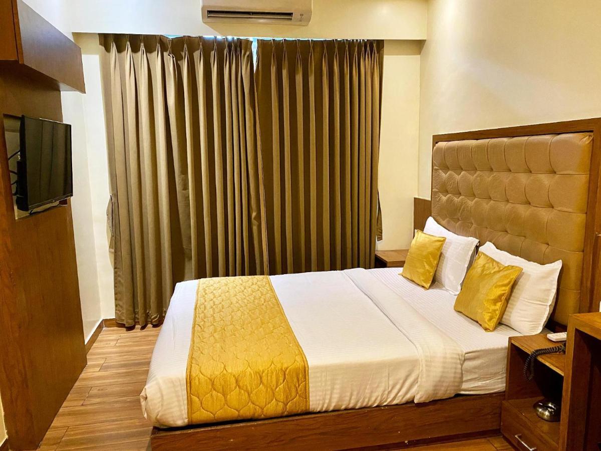 Hotel Palms Residency, Chembur Βομβάη Εξωτερικό φωτογραφία