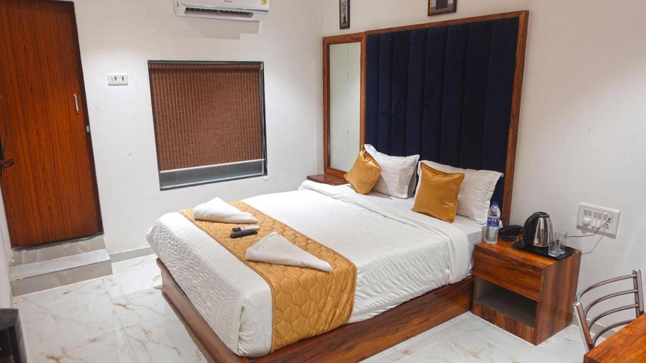 Hotel Palms Residency, Chembur Βομβάη Εξωτερικό φωτογραφία