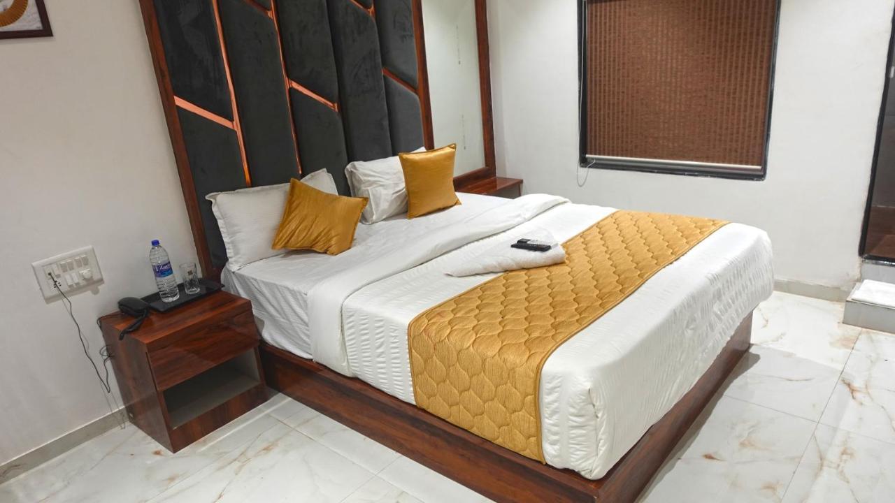 Hotel Palms Residency, Chembur Βομβάη Εξωτερικό φωτογραφία